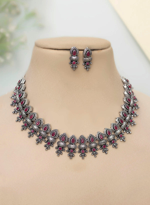 Saadhika Necklace set