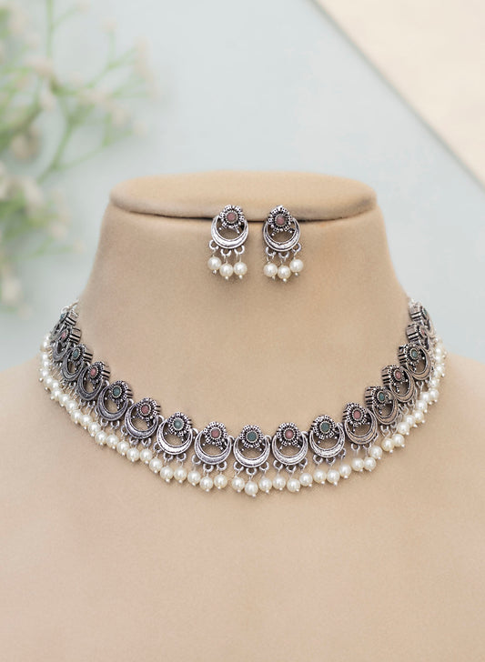 Deshna stone choker set