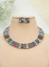 Vanthi necklace set