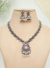 Shoyon necklace set