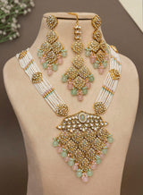 Raha necklace set