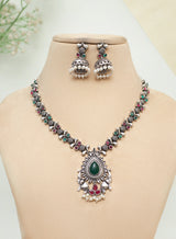 Shoyon necklace set