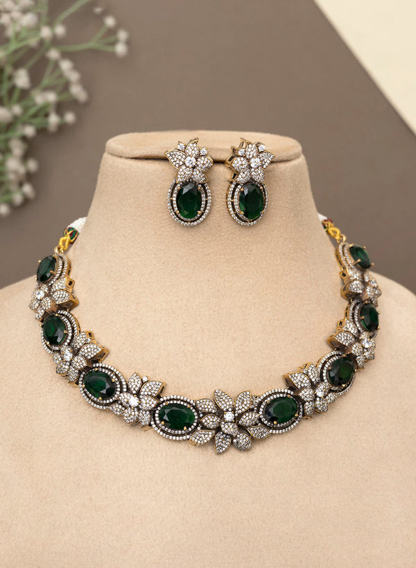 Manvi victorian necklace set