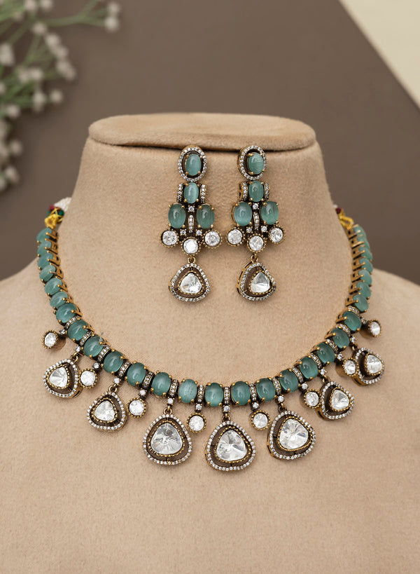 Anika necklace set