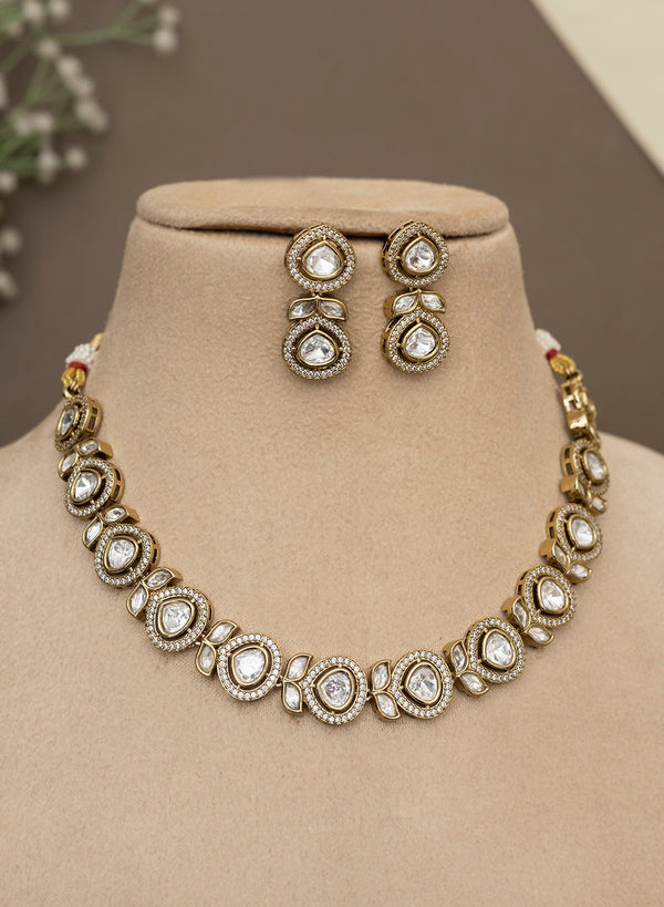 Ruhi necklace set