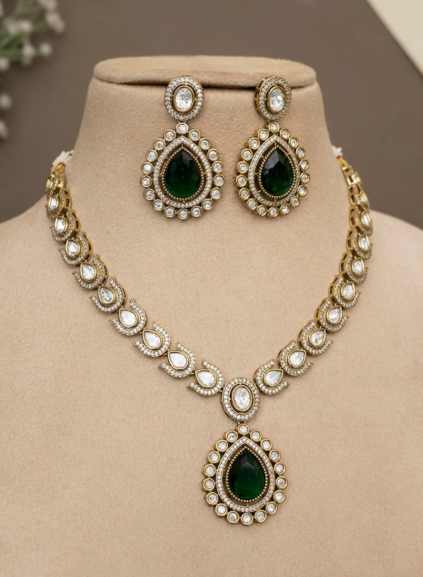 Vamika necklace set