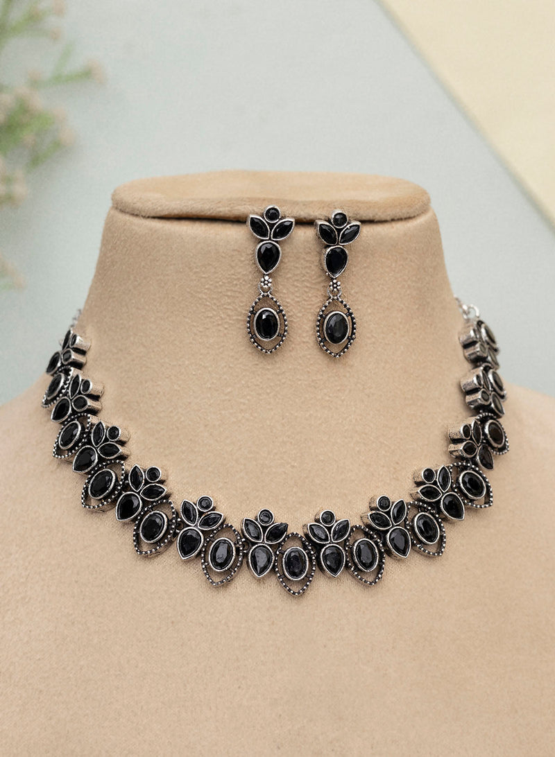 Zareen oxidised necklace