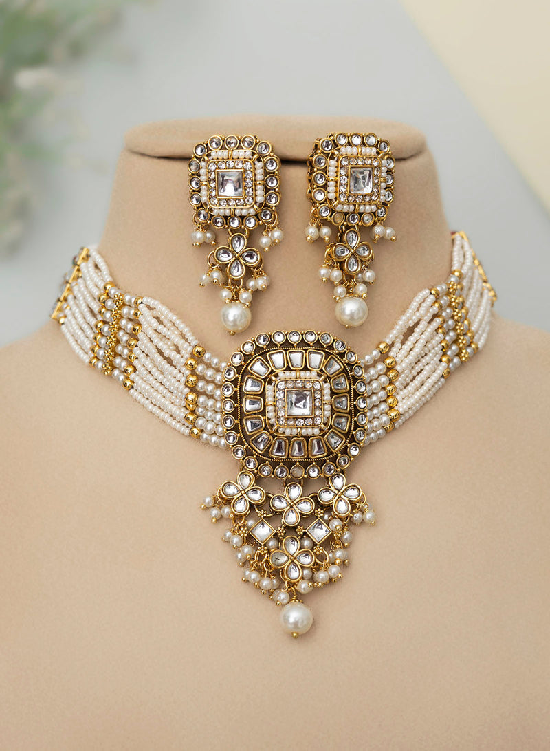 Praanshi Necklace set