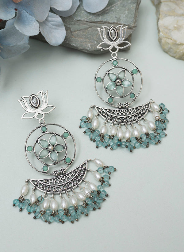 Akshviti Lotus Earring