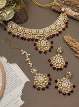 Aru Kundan Necklace Set