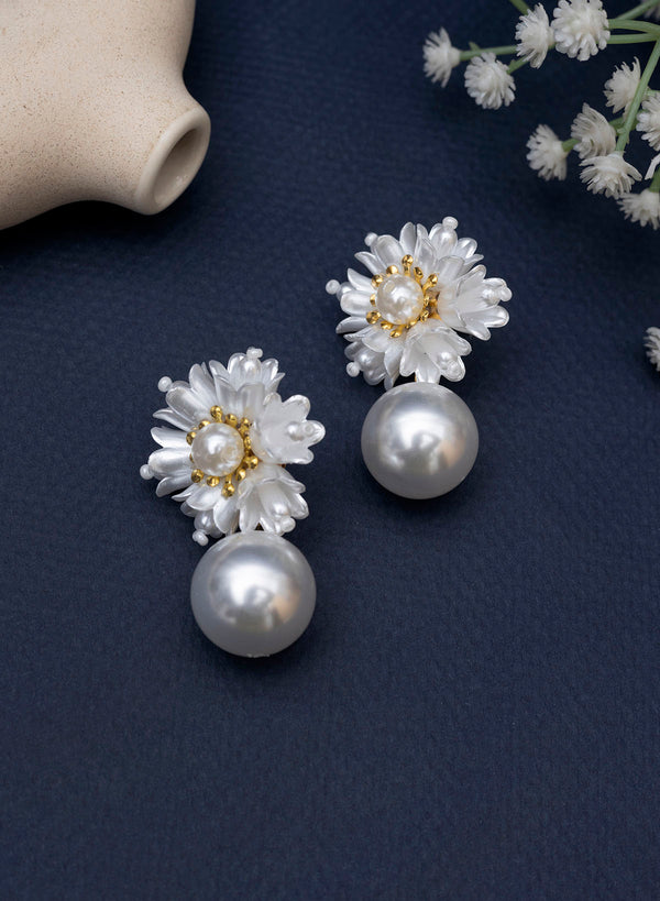 Swara earrings