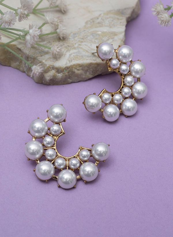 Aindri Pearl Earrings