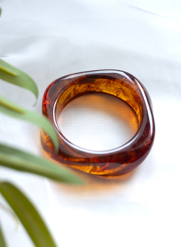 Ambre resin bracelet