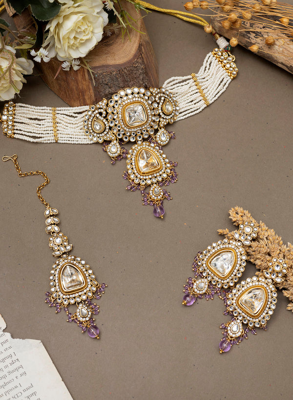 Praganya Necklace set with Maangtikka