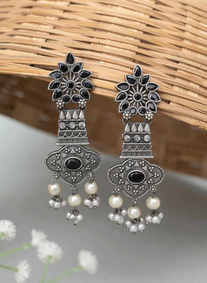 aarvi long earring