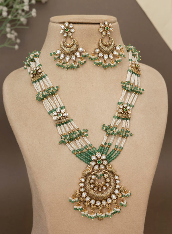 Nandita necklace set