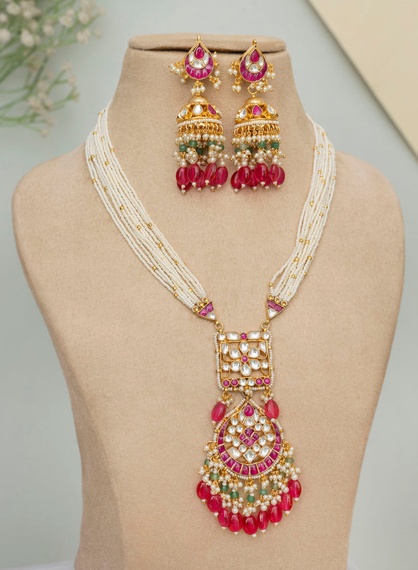 Shazahn necklace set