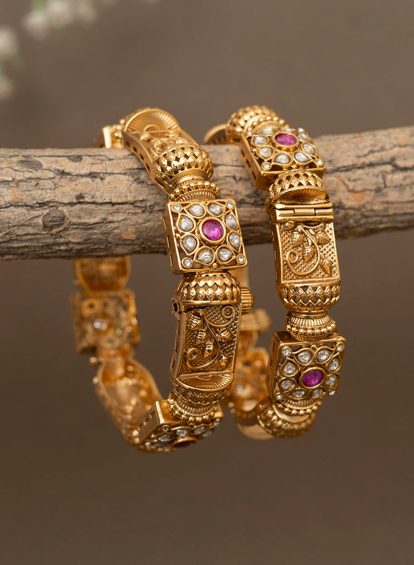 Ladli bangle set