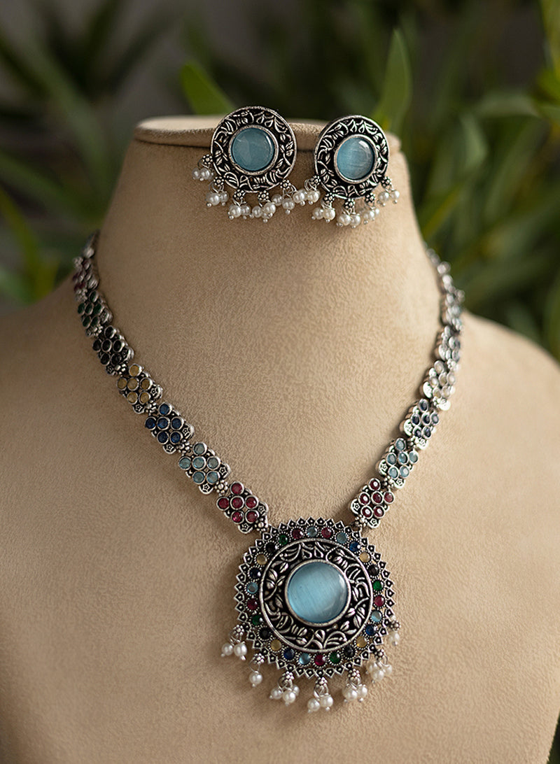 Dayita necklace set