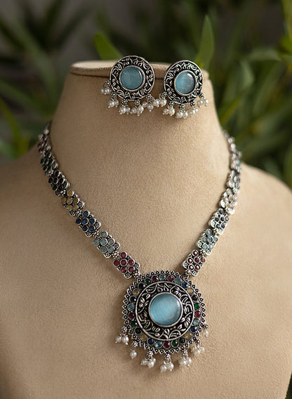Dayita necklace set