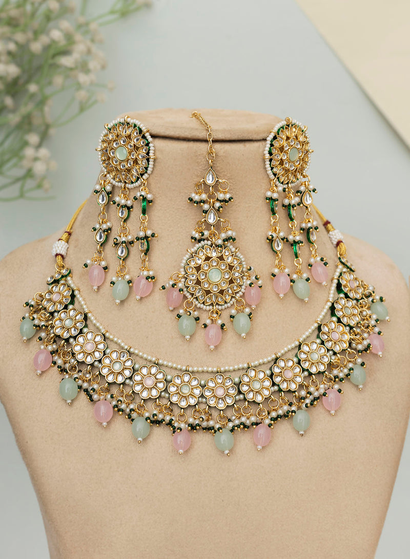 Urishilla necklace