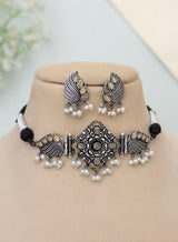 Vinisha Choker set