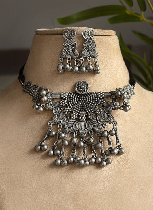 Priyangi Chokar set