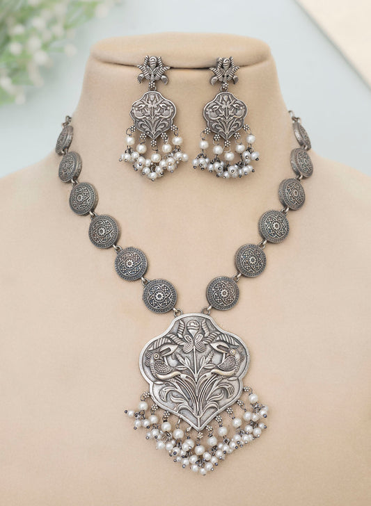 Chhayaa Necklace set
