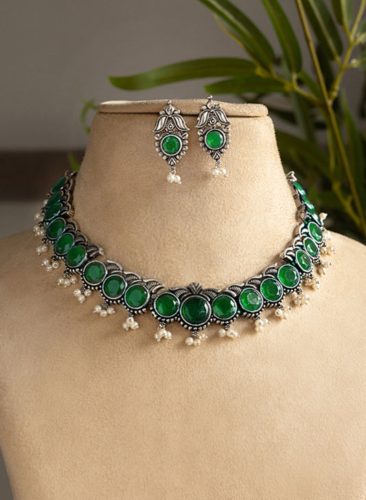 Prishaa Necklace Set