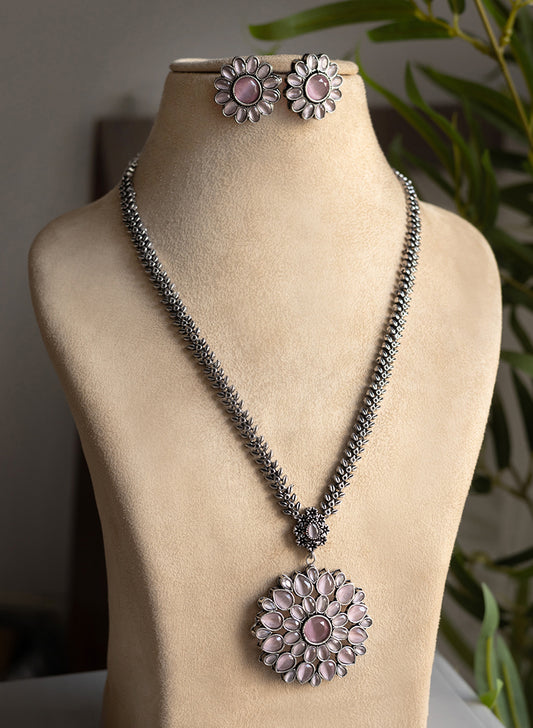 Urja Necklace Set