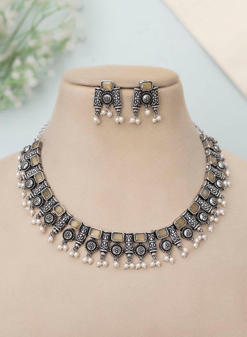 Pranvi Necklace set