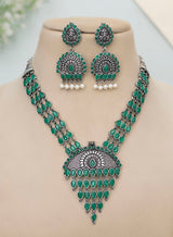 Sikisha Necklace set