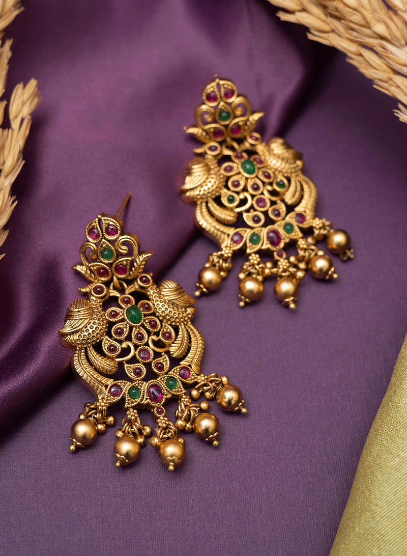 Sanidhi Golden Earrings