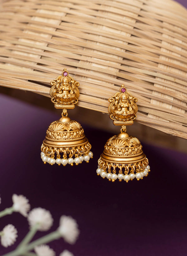 Dayamini Jhumka