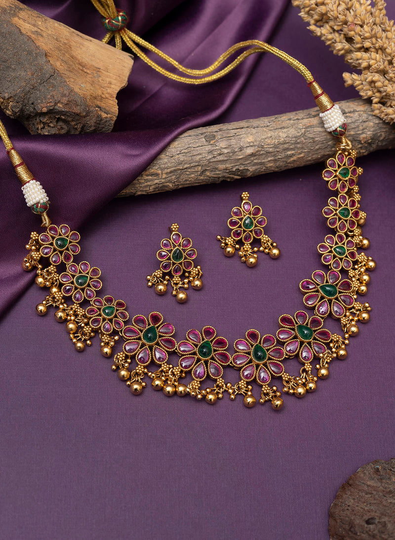 Shwantika Golden Necklace set