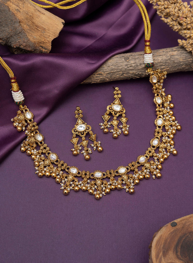 Nayanika Golden Necklace set