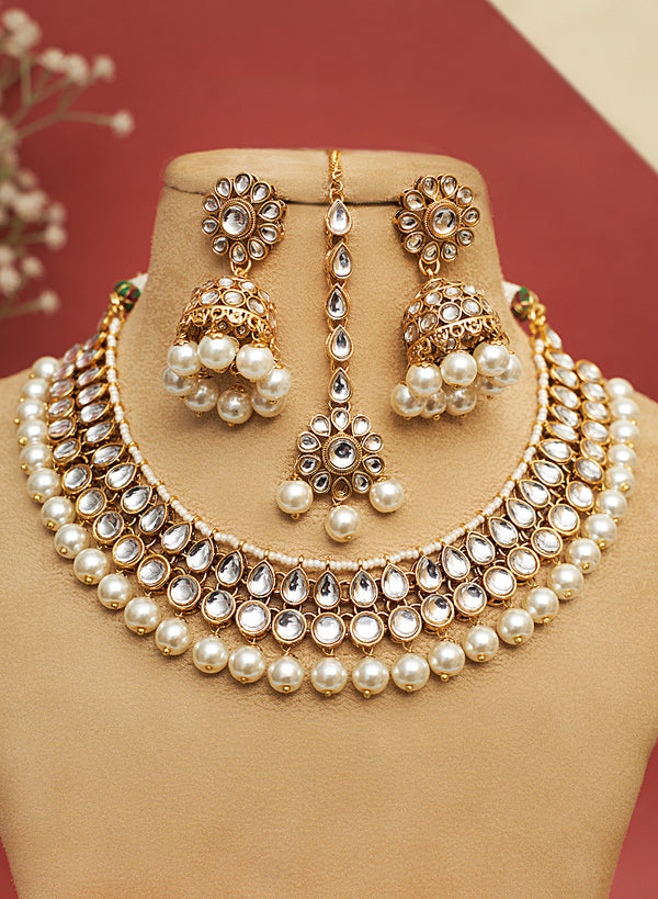 Revanthi necklace set