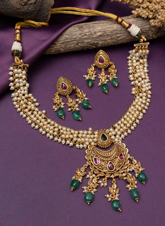 Roopnika Golden Necklace set