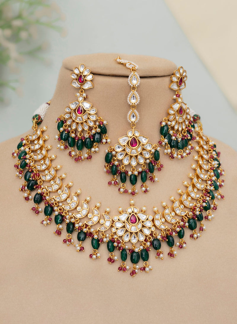 Nadiyaah Kundan Necklace set