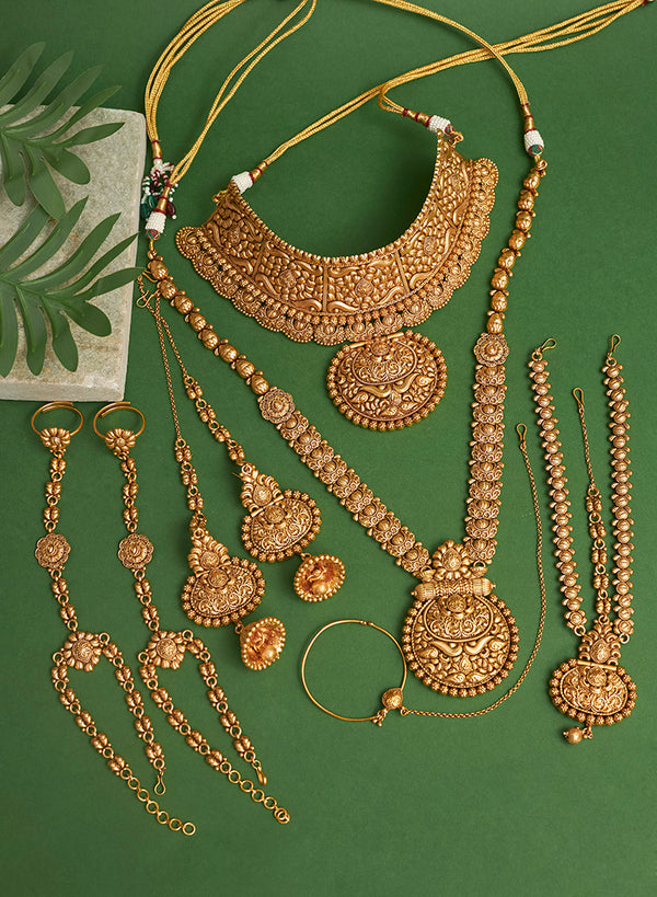 Astha bridal set