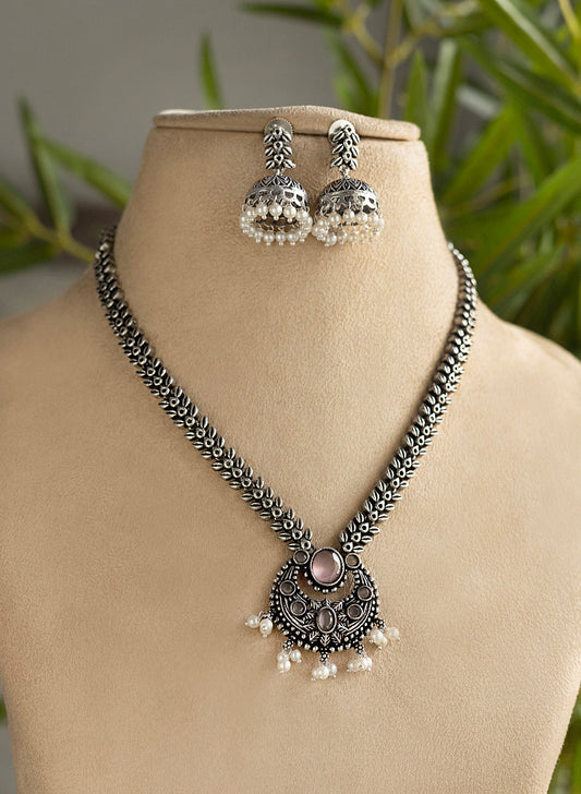 Aadarshini Necklace set