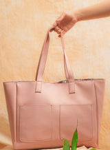 Bubblegum Crunch Everyday tote bag