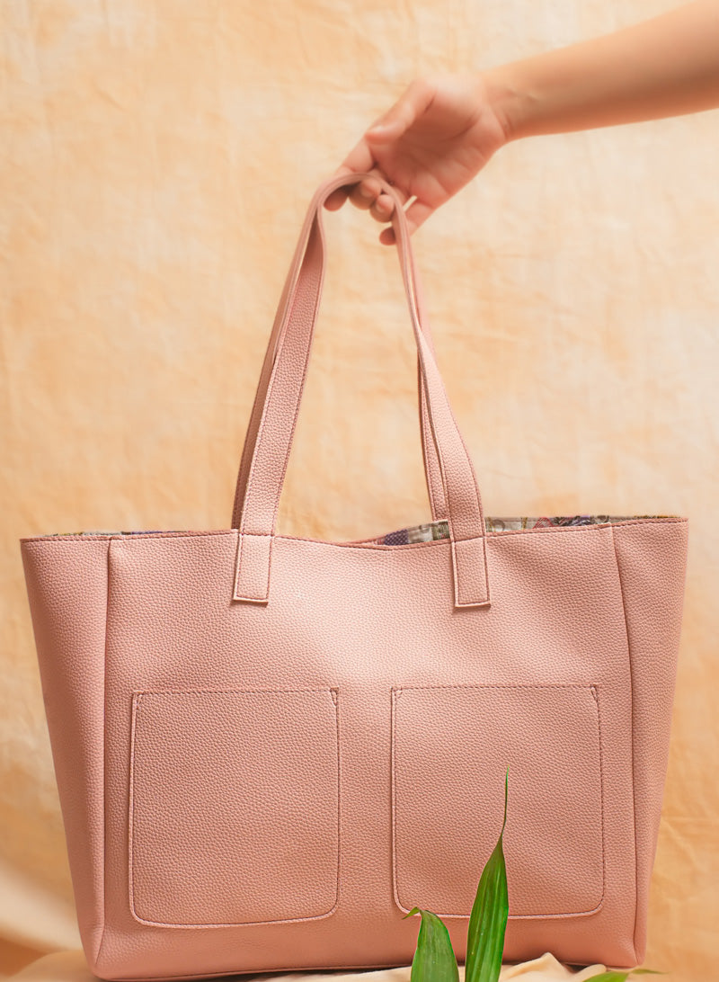 Bubblegum Crunch Everyday tote bag