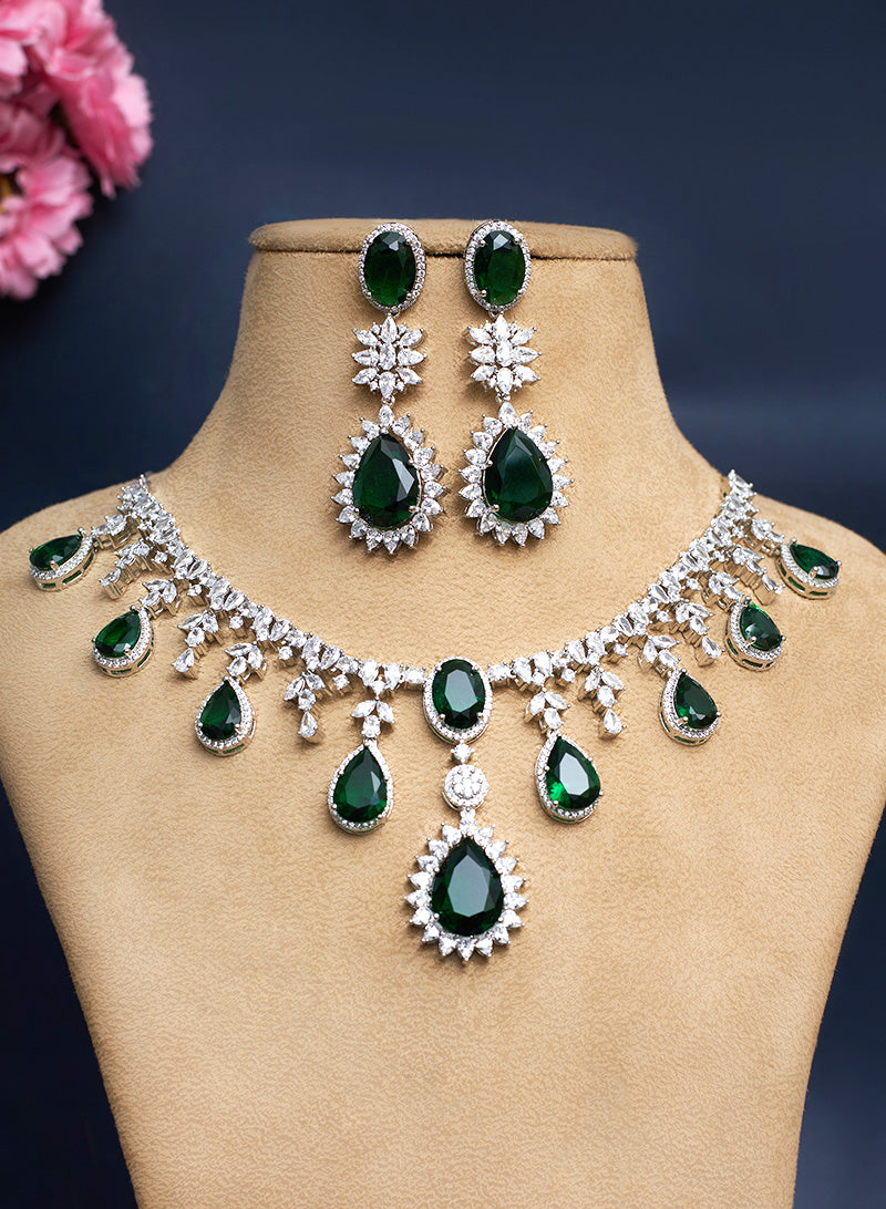 Soumya necklace set