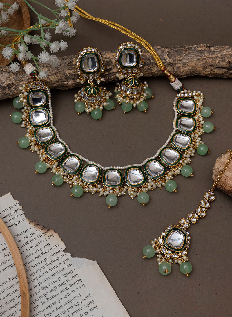 Phalguni Kundan necklace set