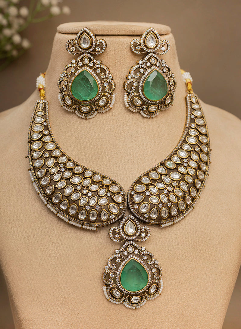 Niyogi victorian set