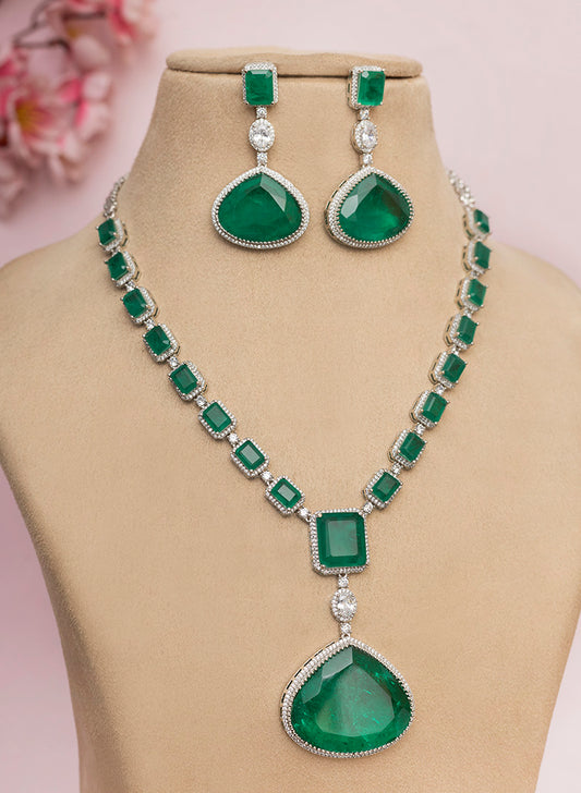Jane emerald green necklace Set