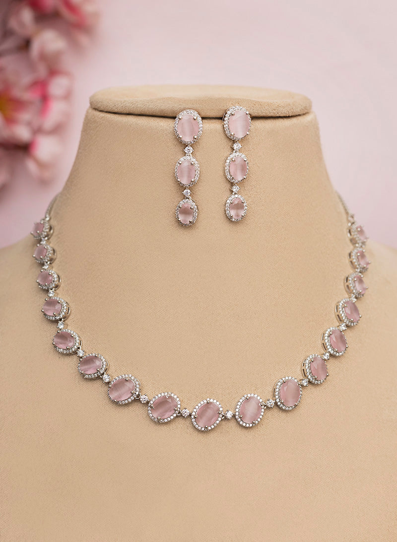 Evelina Necklace Set