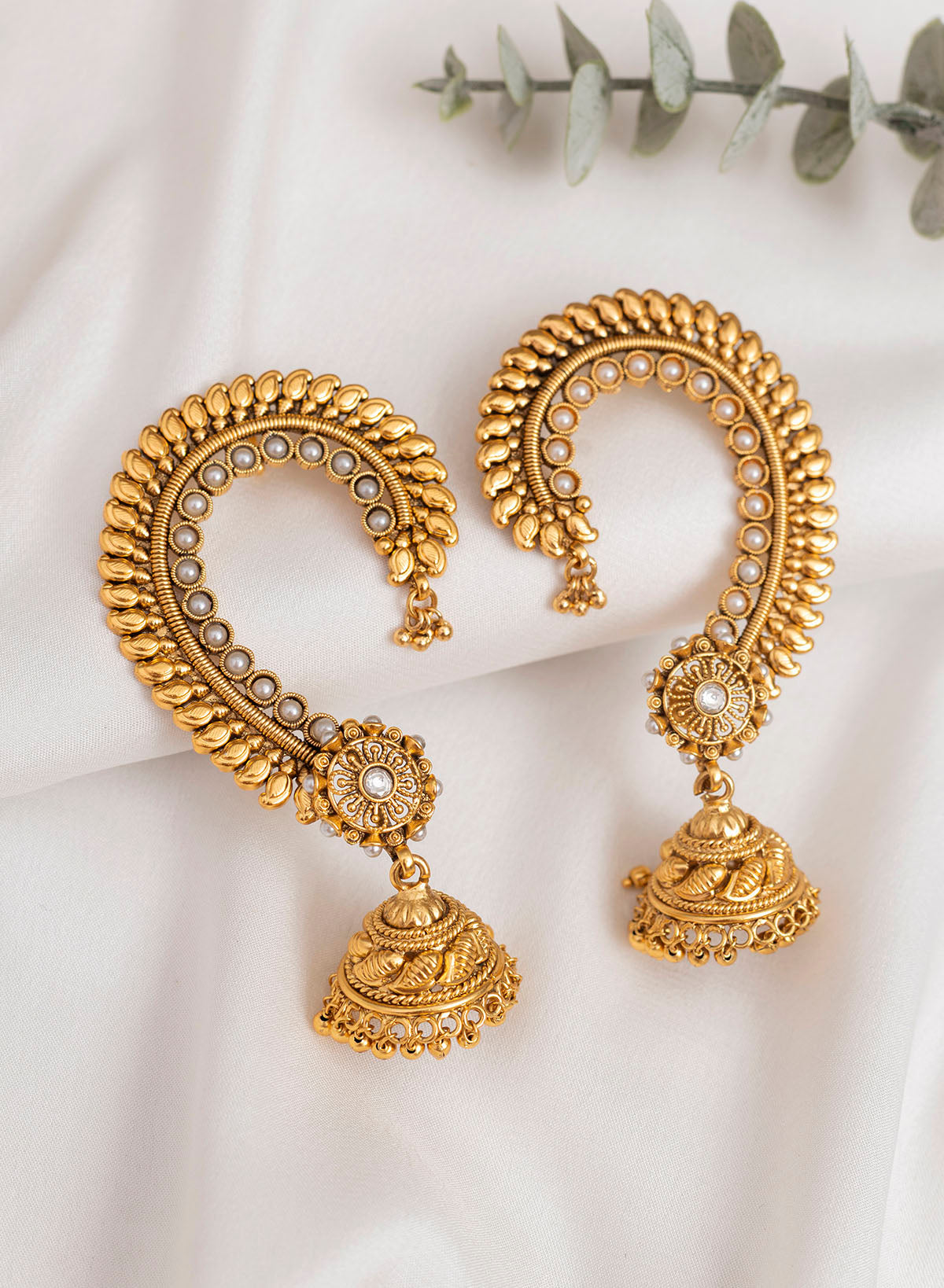 Amishi Earcuff