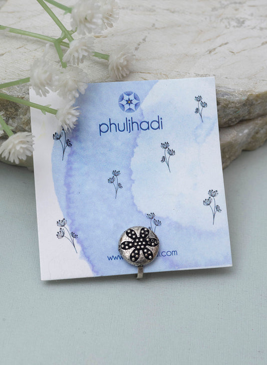 Nirja Nose Pin